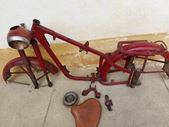 Podvozek Jawa Perak 350 nebo 250