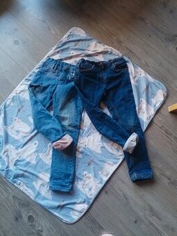 Dvoje zateplené džíny vel 116 palomino a dopodopo 110–115 cm