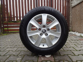 ZIMNÍ 16" 5x112 pneu 215/60R16 Superb, Passat