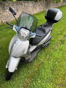 Piaggio Beverly 350