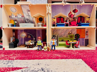 Domeček pro panenky PLAYMOBIL
