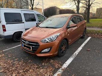 Prodám Hyundai i30 combi 1.6 88KW Najeto 73 000 Km
