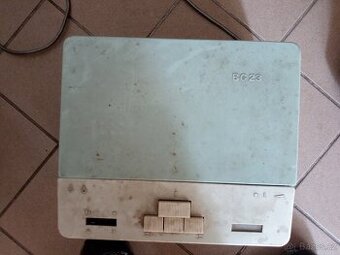 ((((. STARŠÍ RÁDIA.  ))))