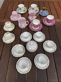 Znač.československý ručně vyráběný malovaný zlacený porcelán