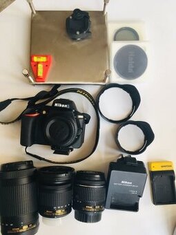 Nikon D5600 + 18-55 mm AF-P VR + 70-300 mm AF-P VR