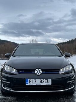 VW Golf 1.4 GTE бензиново-гібридний