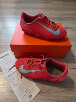 Dětské kopačky vel.33