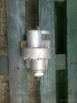 prodám hydraulické čerpadlo