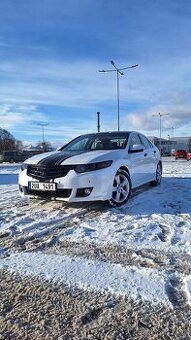 Prodám Honda Accord, rok výroby 2010, motor 2.4 i-VTEC.