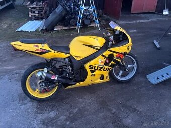 Suzuki GSX-R 600 díly
