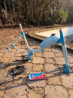 Moped Stadion S11 rám , vidlice + nádrž