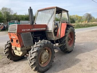 Zetor 8045 Crystal původní traktor, pěkné pneu, dveře najdu