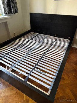 Rám postele, IKEA MALM černohnědá dýha + rošty LÖNSET