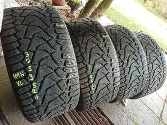 Zimní pneu 4kusy 305/35/21 vzorek 99% PIRELLI