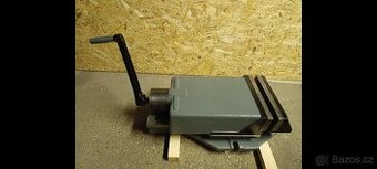 Svěrák šířka čelistí 250mm