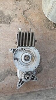 Polomotor babetta 207