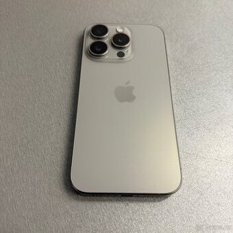 iPhone 15 Pro 256GB, pěkný stav, 12 měsíců záruka - 1