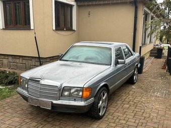Mercedes-Benz 126 /300 D - 1