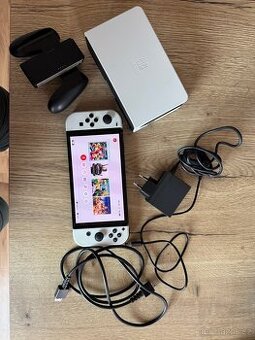 Nintendo Switch OLED bílé
