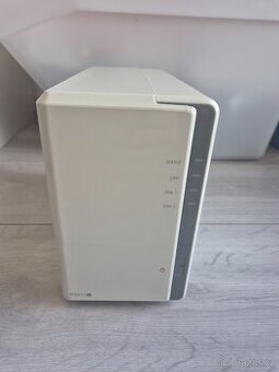 NAS DS213j synology + 2x2Tb disky