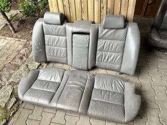 E34 díly interier