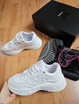 Pinko kožené sneakers vel.40 nové original