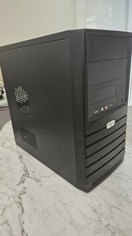 Xeon 1240 V3 (i7 4770) | RX 470 8GB | 16 GB RAM | SSD+HDD