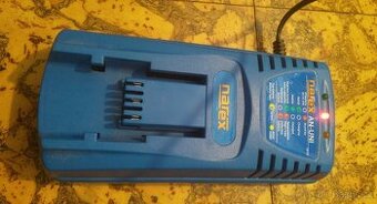 Univerzální nabíječka NAREX AN-UNI, vysavač Siemens, MixPult