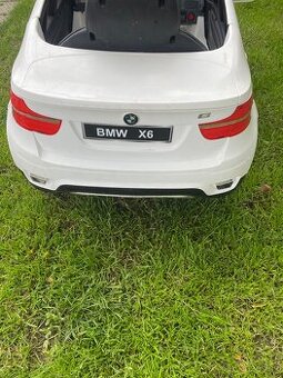 Dětské autíčko BMW X6