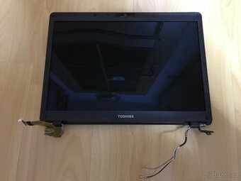 Monitor Toshiba k notebooku