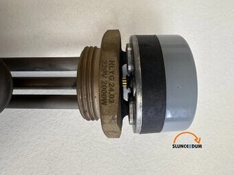 Elektrický ohřívač pro beztlakový solární ohřívač vody