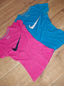 2 ks orig.tričko NIKE vel.XS - S