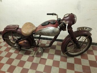 Jawa pérák 350