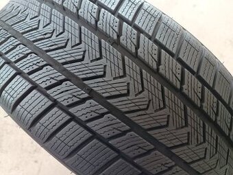 215/40 R18 GRIPMAX (3023)