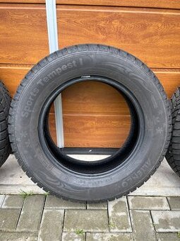 Zimní pneu 215/65R16