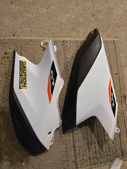 Boční plasty ktm 690 smcr enduro
