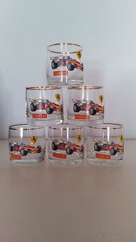 Retro sada malých skleniček Ferrari