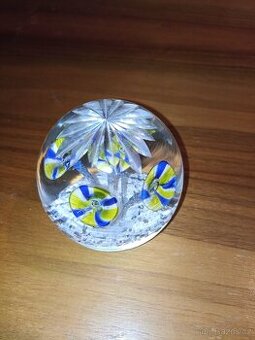 Skleněné těžítko