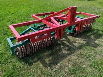 Prodám čelní válce cambridge nesené 3,3m