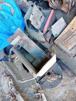 Zetor 4011-6911 podlaha