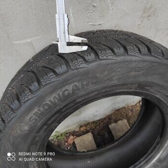 Zimní pneu 205/65 R15