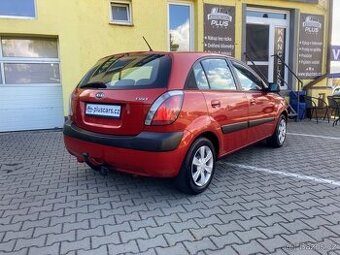 Základní nosič |Kia Rio 2008