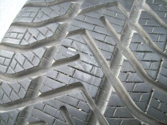 zimní Pirelli Scala Kamiq 195.60.16 vzorek 95%