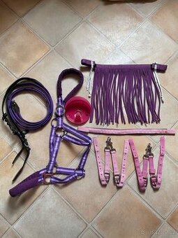 Prodám ohlávku,lícnice,… POUZE vše dohromady