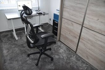 ERGONOMICKÁ KANCELÁŘSKÁ ŽIDLE - 1