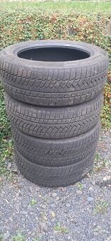 Zimni sada pneu 215 55 17