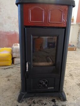 Krbová kamna La Nordica Gemma 6 kW – málo používaná