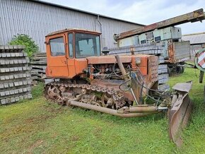 DT buldozer