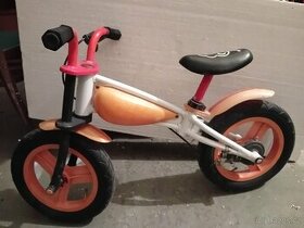 Dětské odrážedlo