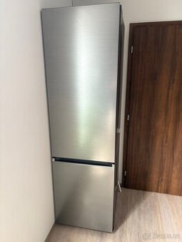 Chladnička s mrazničkou Samsung RB38C600CS9/EF